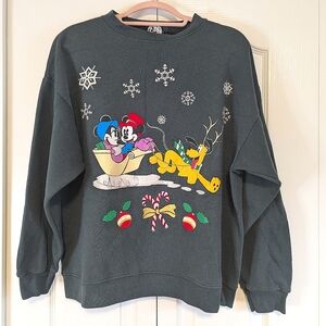 Vintage Disney Mickey & Co Christmas Crewneck Sweatshirt | M/L